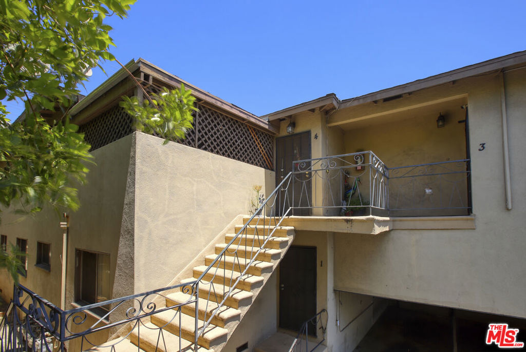 1504 W Beverly Boulevard