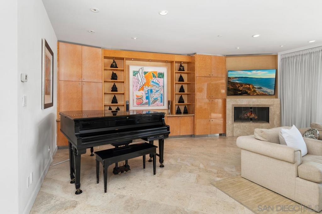 Pacific Beach - Residential