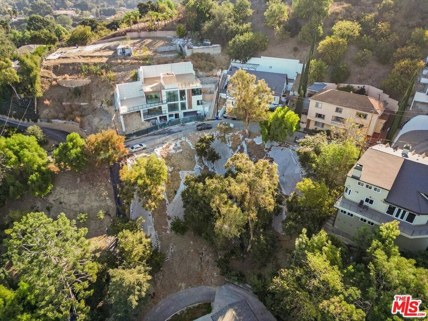 Major price reduction from $650,000. Opportunity for single-family home development in Sherman Oaks, CA. Total lot size is 27,098 SF. This listing is for the following three (3) contiguous land parcels located at (1) 3969 Oakfield Drive (APN: 2274-002-003); (2) 4003 Oakfield Drive (APN: 2275-002-004); and (3) 4015 Oakfield Drive (APN: 2275-002-005). Seller seeks buyer interested in purchasing all three parcels and will not consider other offers.