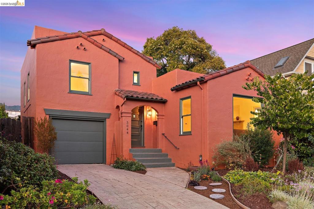 3044 Dakota St ST, Oakland CA 94602
