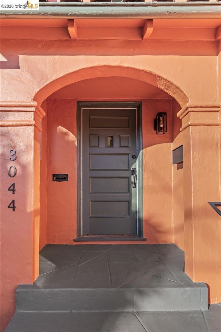 3044 Dakota St