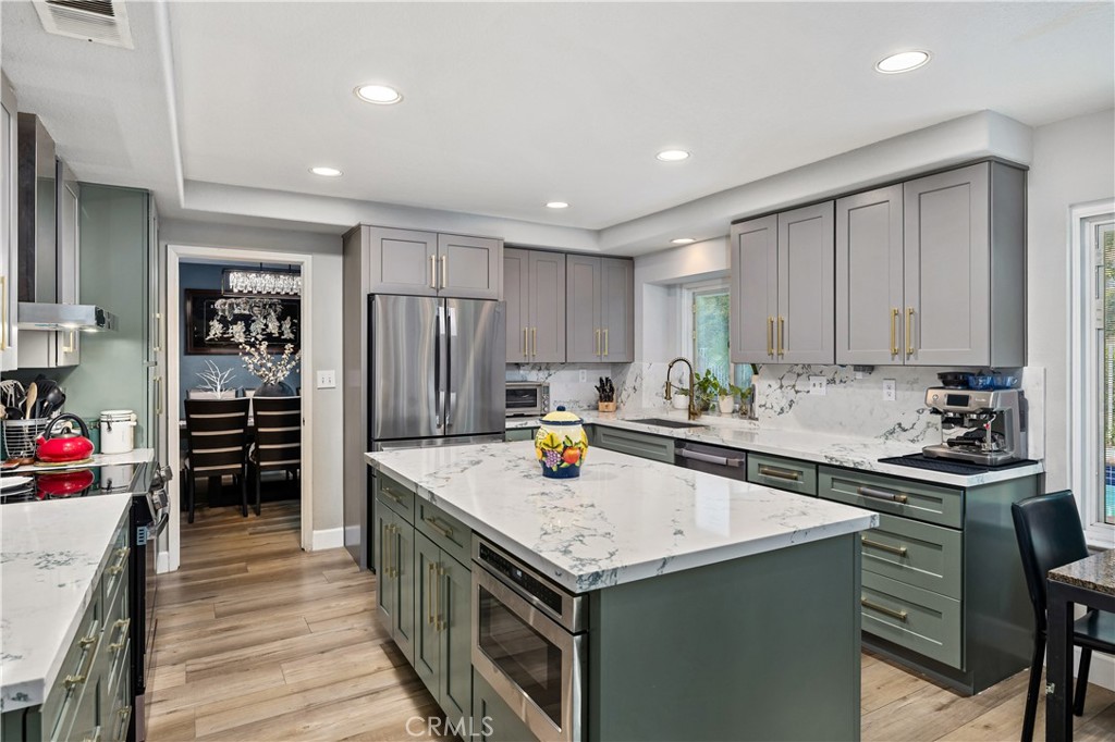 La Verne, California, 91750, United States, 5 Bedrooms Bedrooms, ,3 BathroomsBathrooms,Residential,Active,2051992