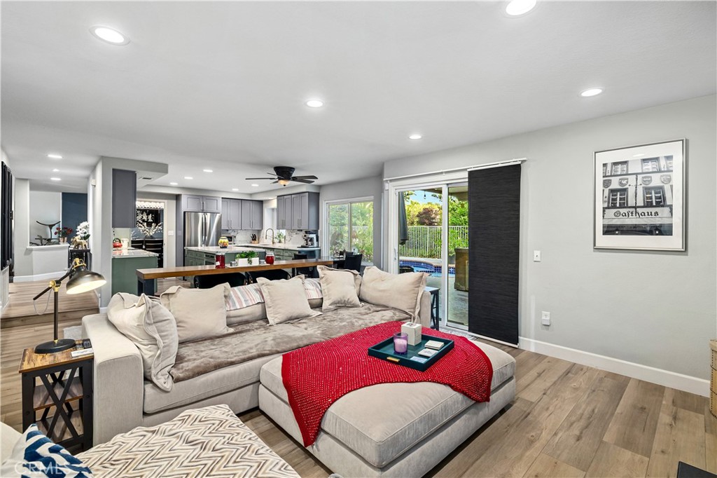 La Verne, California, 91750, United States, 5 Bedrooms Bedrooms, ,3 BathroomsBathrooms,Residential,Active,2051992