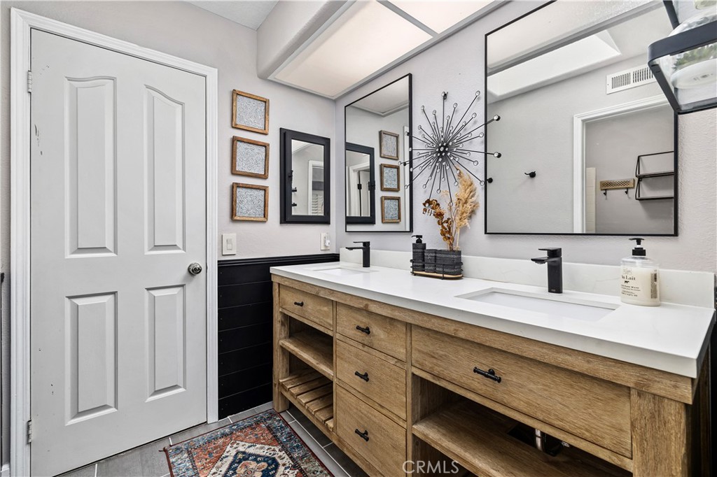 La Verne, California, 91750, United States, 5 Bedrooms Bedrooms, ,3 BathroomsBathrooms,Residential,Active,2051992