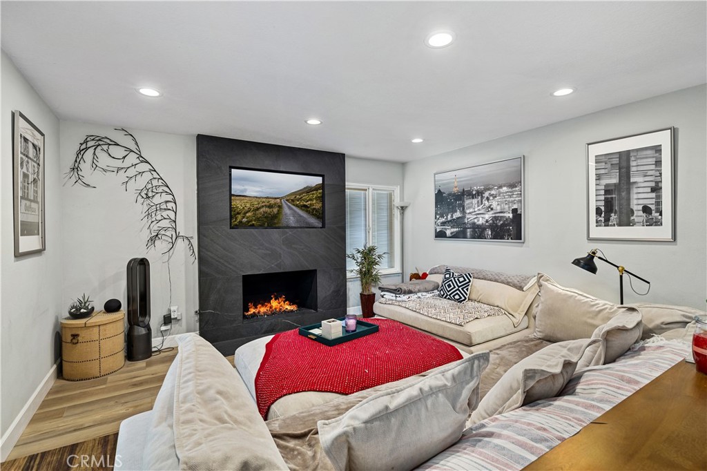La Verne, California, 91750, United States, 5 Bedrooms Bedrooms, ,3 BathroomsBathrooms,Residential,Active,2051992