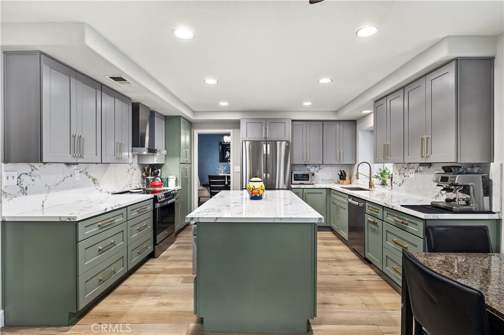 La Verne, California, 91750, United States, 5 Bedrooms Bedrooms, ,3 BathroomsBathrooms,Residential,Active,2051992