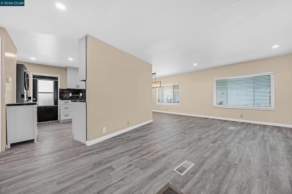 2184 Dalis Drive