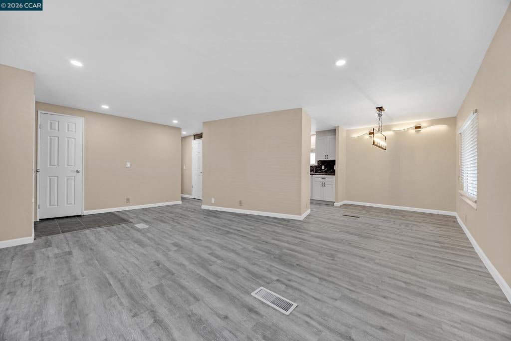 2184 Dalis Drive