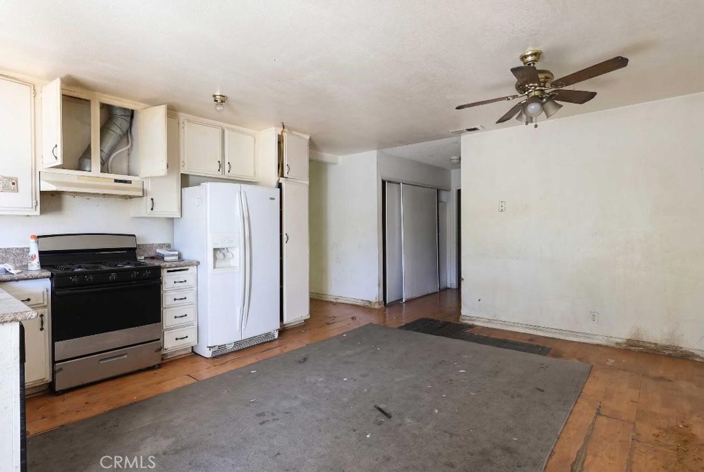 1250 s brookhurst street 2006