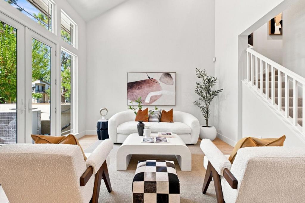 3728 Feather Lane