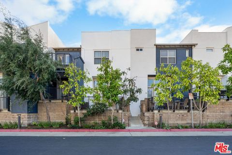 Photo of 5509 W 149th Place #13, Hawthorne, CA 90250 (MLS # 26662663)