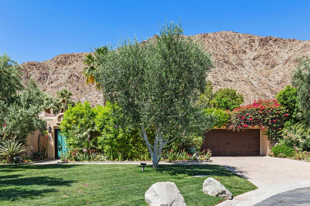 Los Estados - Residential Lease