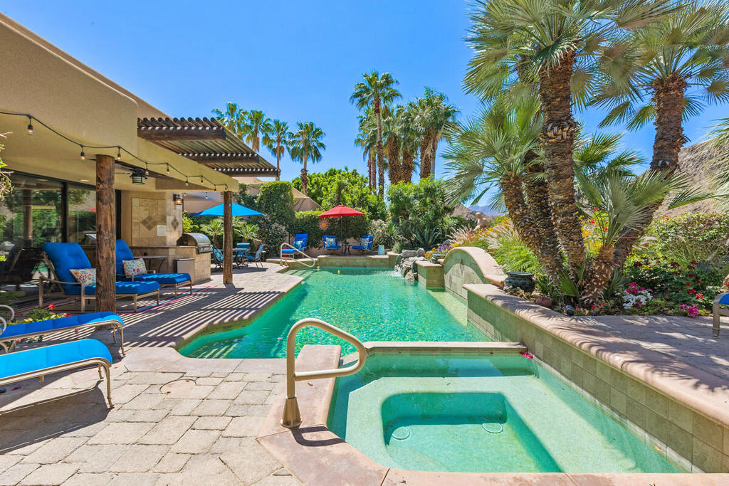 Los Estados - Residential Lease