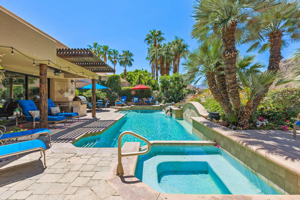 Los Estados - Residential Lease