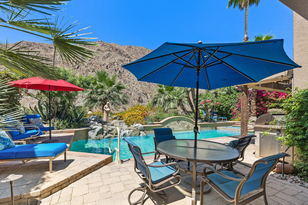 Los Estados - Residential Lease