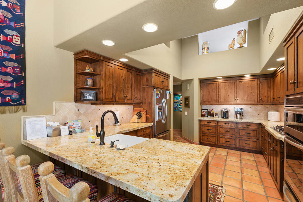 Los Estados - Residential Lease