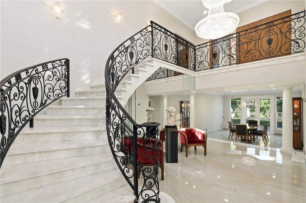 5 Estates Drive