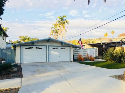Photo of 26755 Avenida Las Palmas, Dana Point, CA 92624 (MLS # OC26178321)