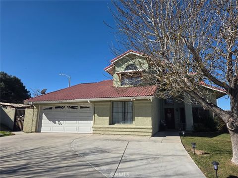 Photo of 37301 Desert Willow Ln, Palmdale, CA 93550 (MLS # RS26032114)