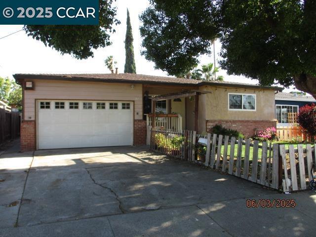 Perfect for a Big Family. Spacious single family home available with 3 Bedrooms, 2 Baths and 2 Extra bonus rooms. Huge backyard, ready for fun weekend BBQ's and for entertaining family and friends. Full sized 2 car garage. Convienient location close to shopping, restaurants, BART station and the HWY-4 On-ramp.