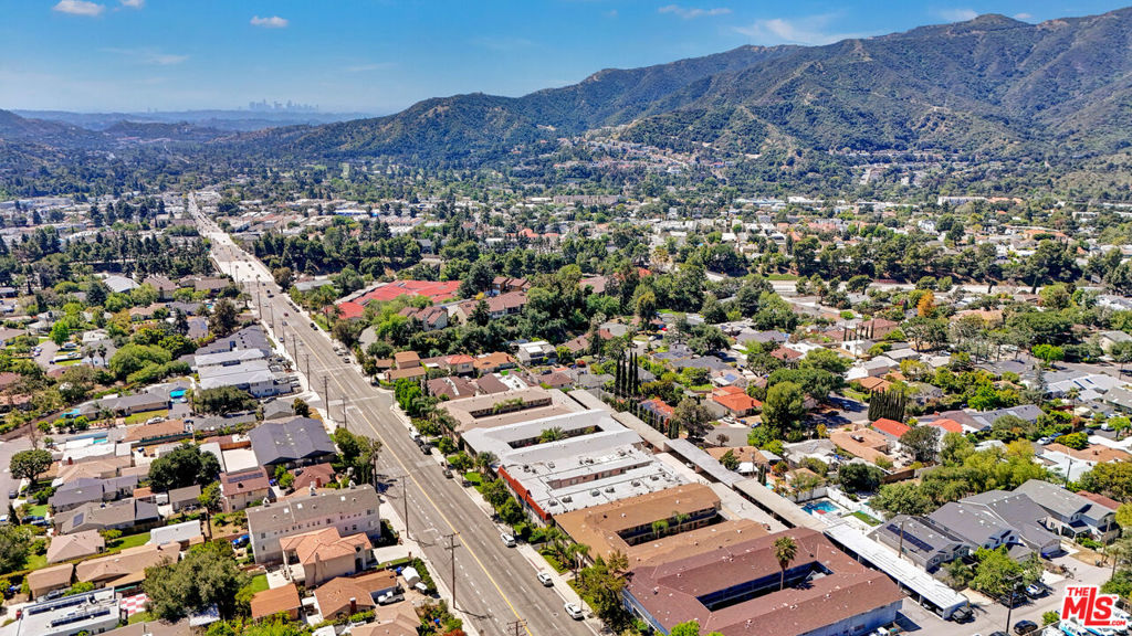 4439 Ocean View Boulevard