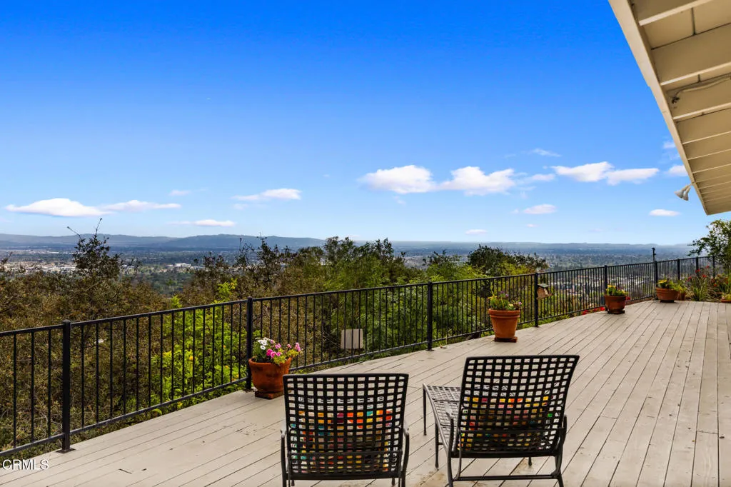 Sierra Madre, California 91024, United States, 3 Bedrooms Bedrooms, ,3 BathroomsBathrooms,Residential,Active,98305