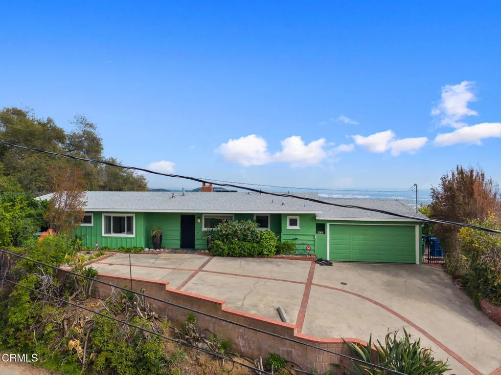 Sierra Madre, California 91024, United States, 3 Bedrooms Bedrooms, ,3 BathroomsBathrooms,Residential,Active,98305