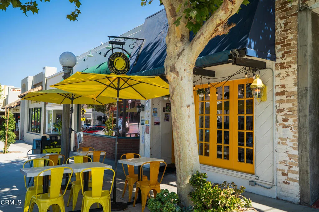 Sierra Madre, California 91024, United States, 3 Bedrooms Bedrooms, ,3 BathroomsBathrooms,Residential,Active,98305