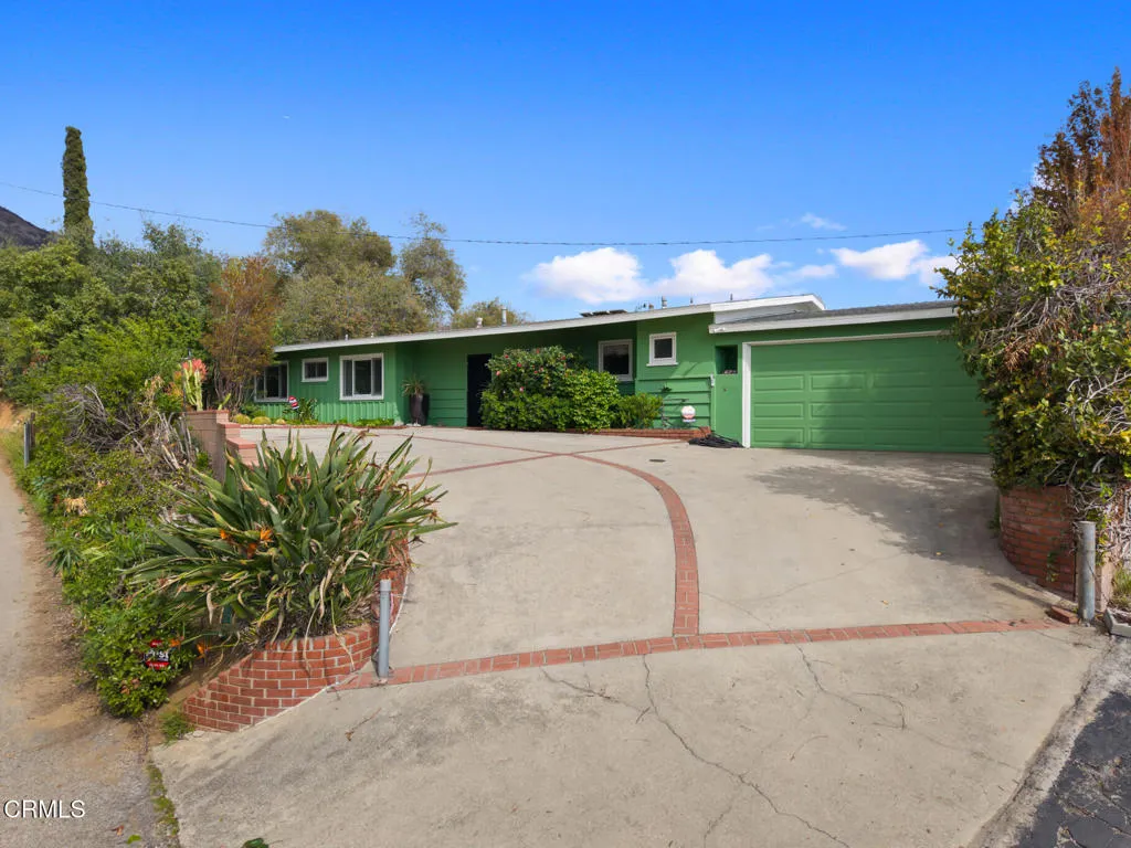 Sierra Madre, California 91024, United States, 3 Bedrooms Bedrooms, ,3 BathroomsBathrooms,Residential,Active,98305