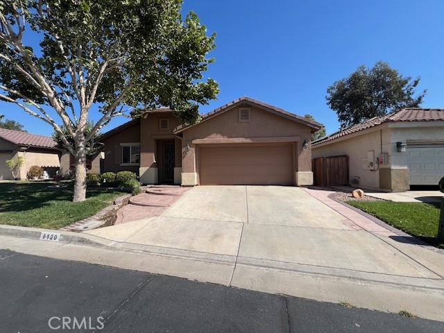 This is a beautiful home !!! shows pride of ownership. Nicely landscaped with flowers and scrubs tress. inside shows light and bright, large kitchen plenty of cabinetry and counter space, large living-room area plus family-room off the kitchen 4 bedrooms that are ice size Master bedroom has a sliding glass door that opens to the patio area. large, nice open bathroom tub and shower with a large walk-in closet. The back yard is so very nice backs up to the Four Sessons golf course has a beautiful view large, covered patio to many things to list come see for yourself.