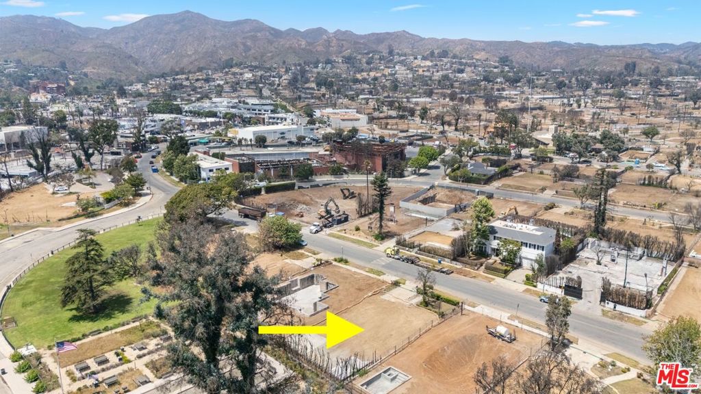 821 Alma Real Drive
