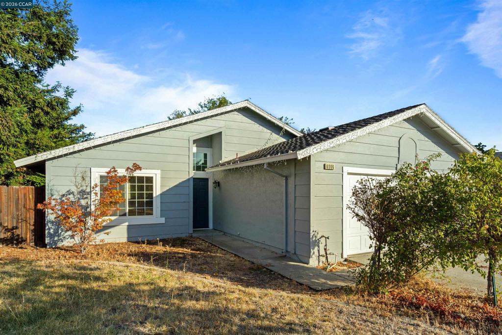 4066 S Royal Links Cir