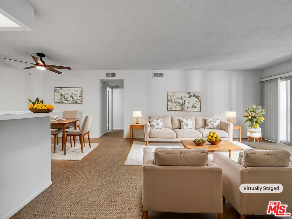 4712 Park Granada 183