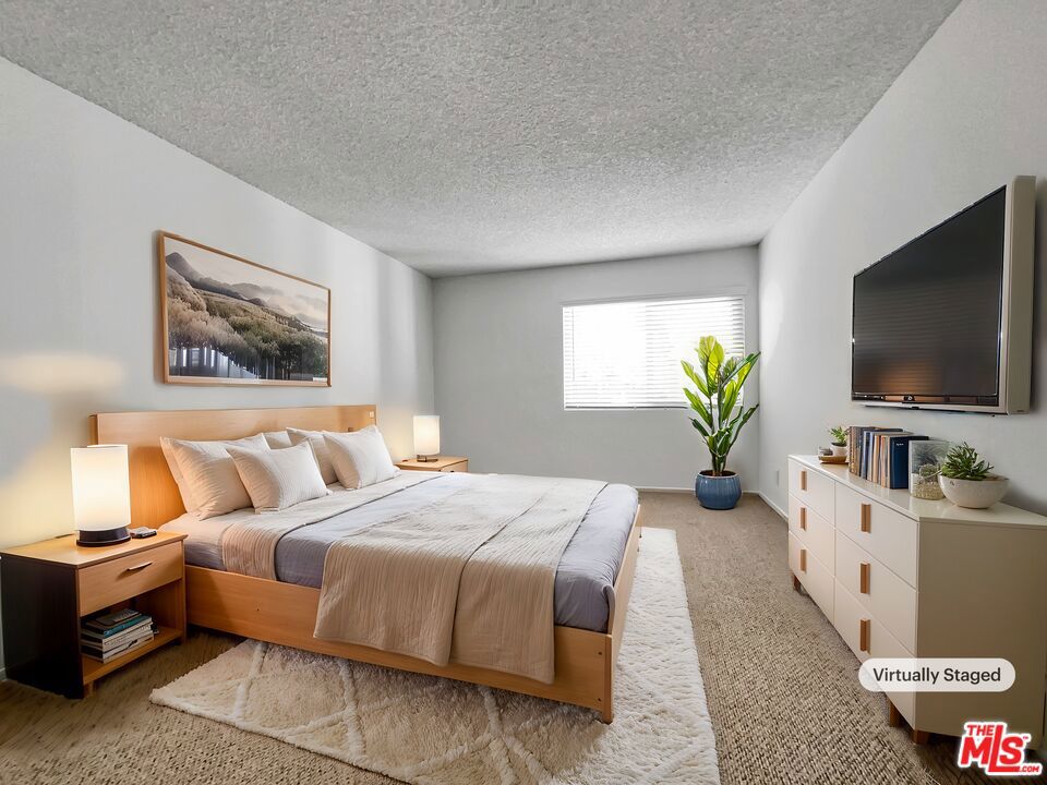 4712 Park Granada 183