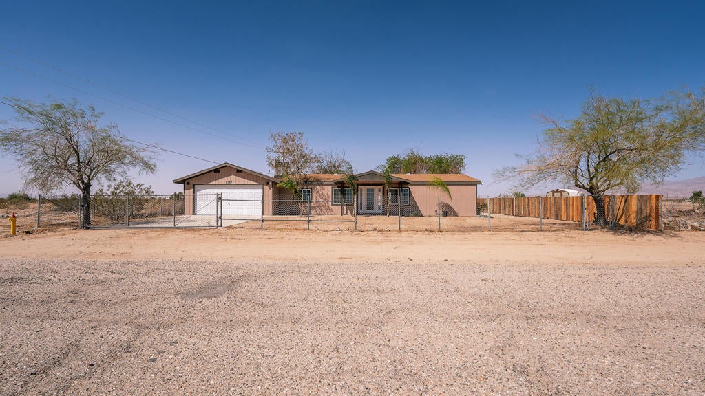 2327 Brentwood Avenue
