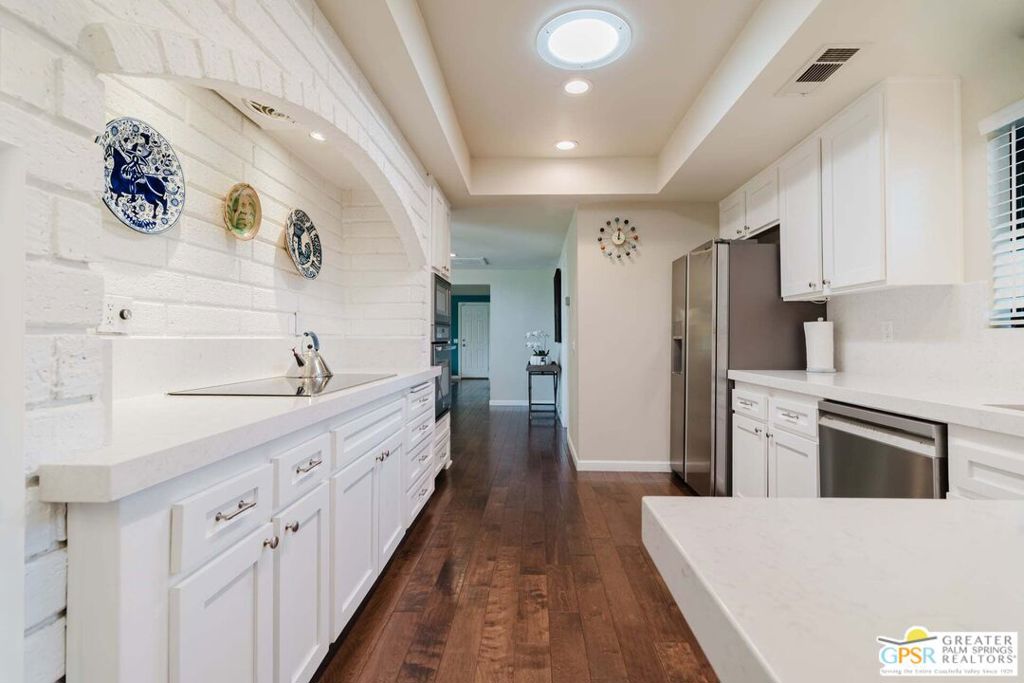 Canyon Cove-805 - Residential