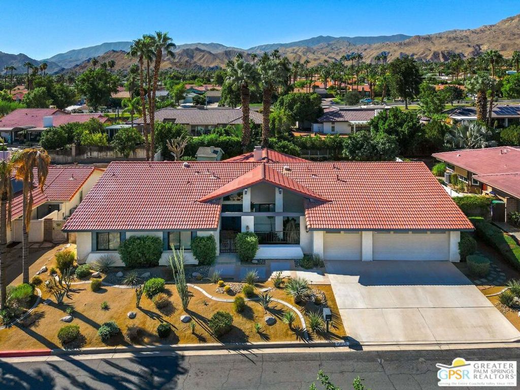 Photo of 72775 Deer Grass Drive, Palm Desert, CA 92260 (MLS # 25605743PS)