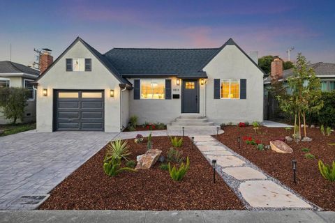 Photo of 3533 Pasadena Drive, San Mateo, CA 94403 (MLS # ML82046723)