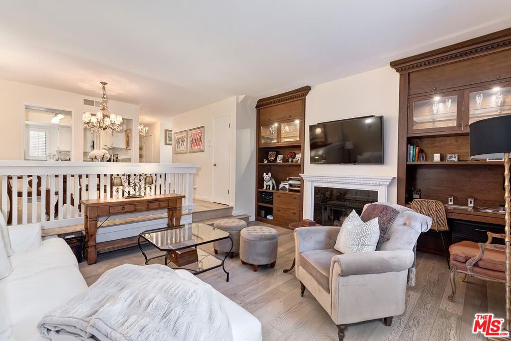 853 Larrabee Street 7