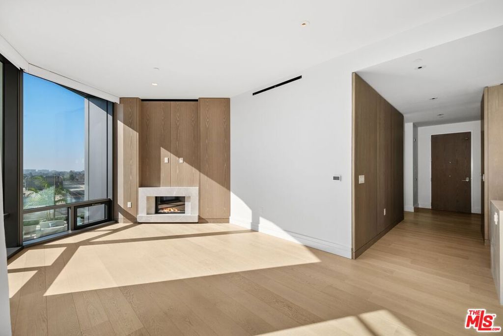 211 Elm Court 3B