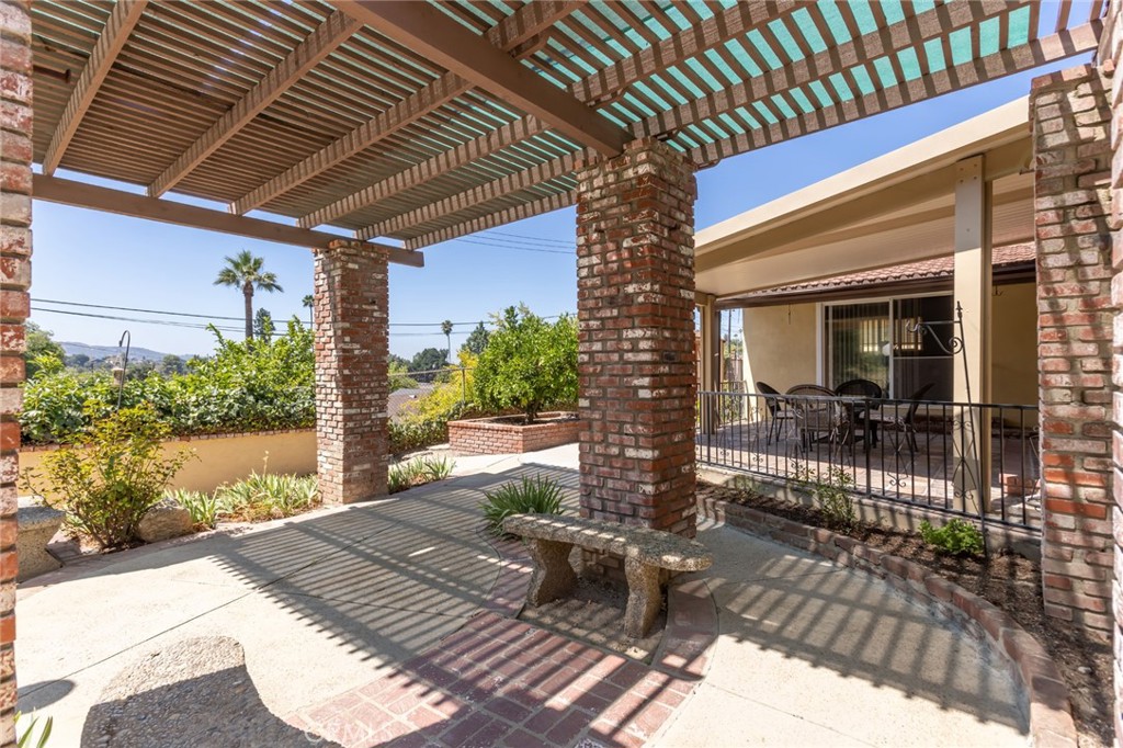 20030 Squire Drive