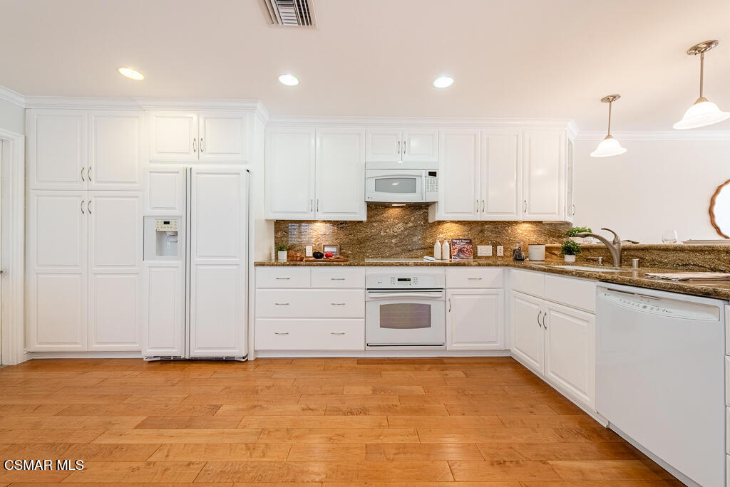 32109 Beachview Lane