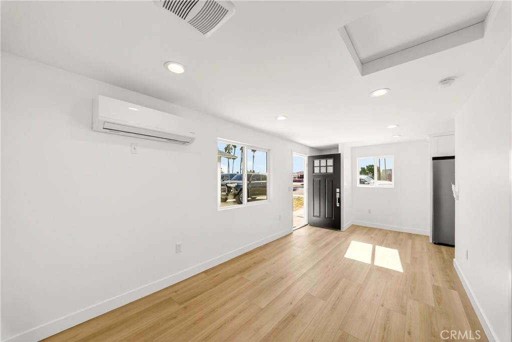 4461 Farquhar Avenue