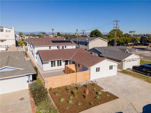 Photo of 4461 Farquhar Avenue, Los Alamitos, CA 90720 (MLS # OC25272609)