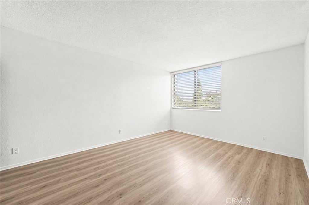 4505 California 402