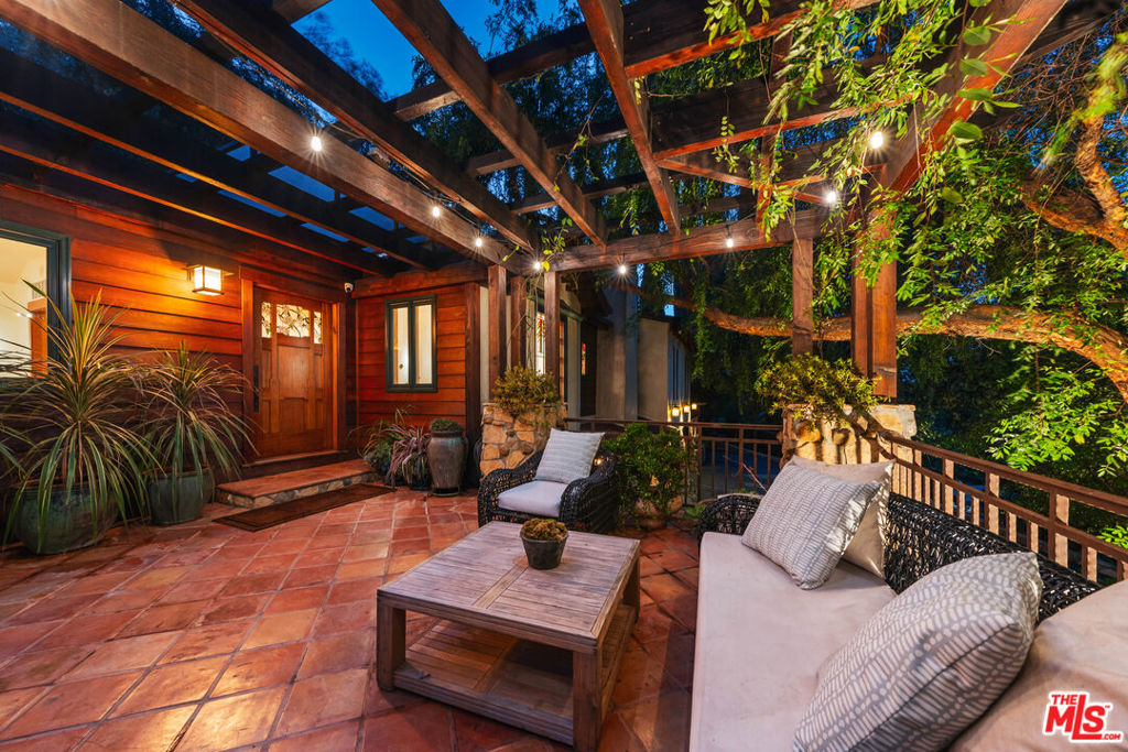 Properties 1 5045 Oakdale Avenue