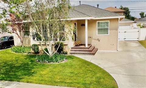 Photo of 5122 Woodruff AVE, Lakewood, CA 90713 (MLS # RS26109255)