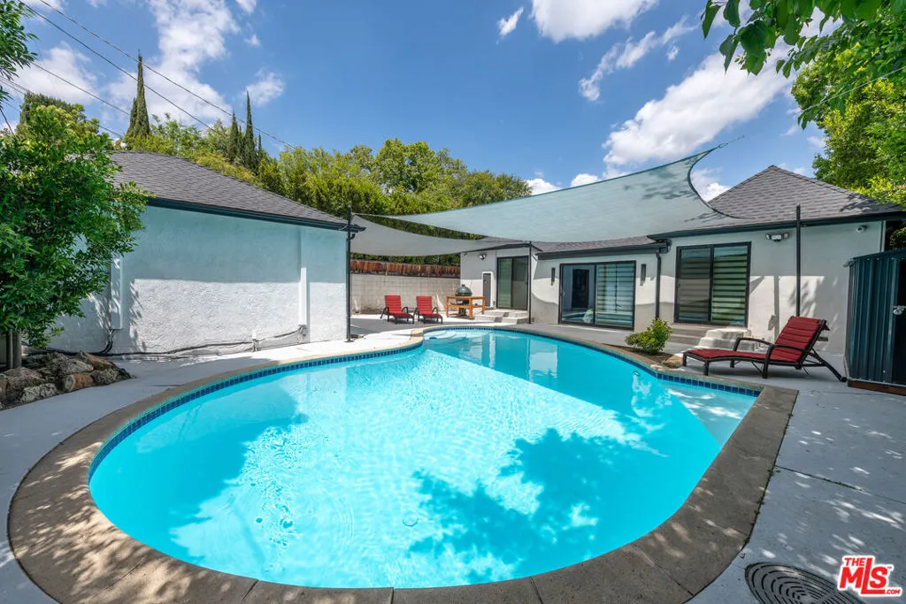 Studio City, California 91604, United States, 3 Bedrooms Bedrooms, ,3 BathroomsBathrooms,Residential,Active,136791