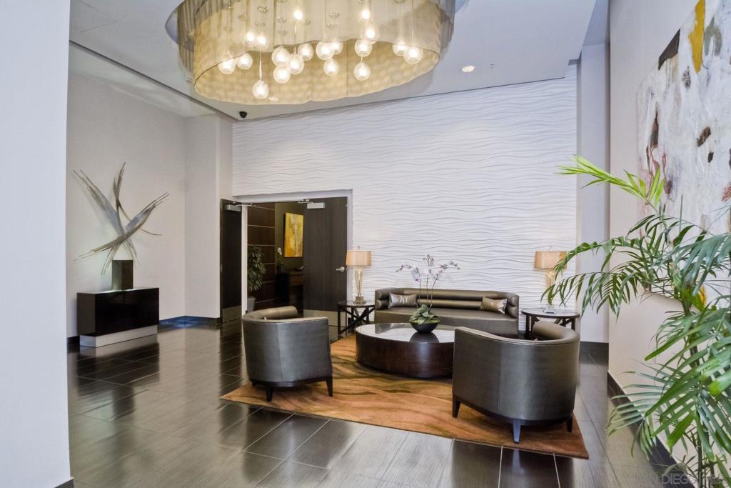 Downtown - Residential Lease