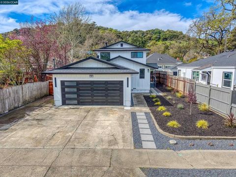 Photo of 295 295 Foothill Blvd Blvd, Napa, CA 94558 (MLS # 41125821)